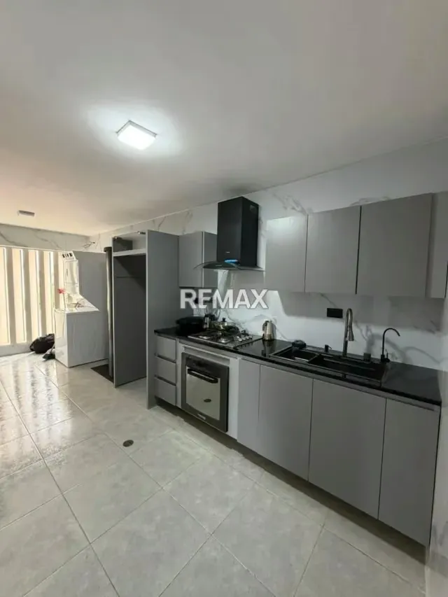 EN VENTA: Exclusivo Apartamento en Plena Avenida Lara
