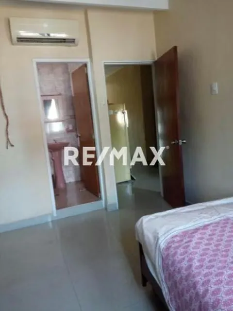 Casa en el este Urb. Fundación Mendoza - 2
