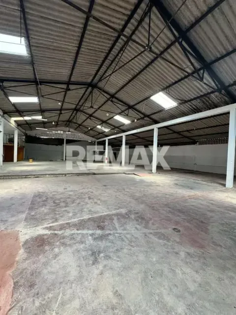 SE VENDE GALPON EN ZONA INDUSTRIAL LAS LOMAS - 4