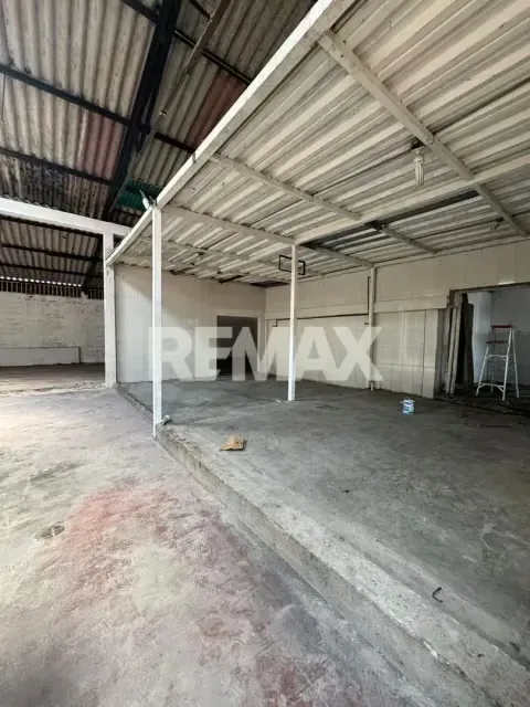 SE VENDE GALPON EN ZONA INDUSTRIAL LAS LOMAS - 5