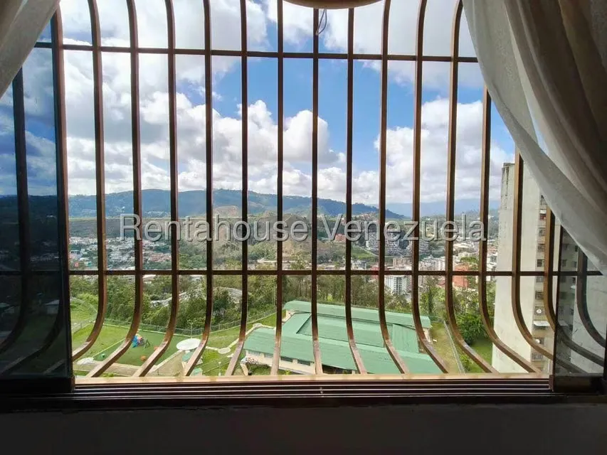 Apartamento (1 Nivel) en Venta en La Rosaleda, Miranda - 4