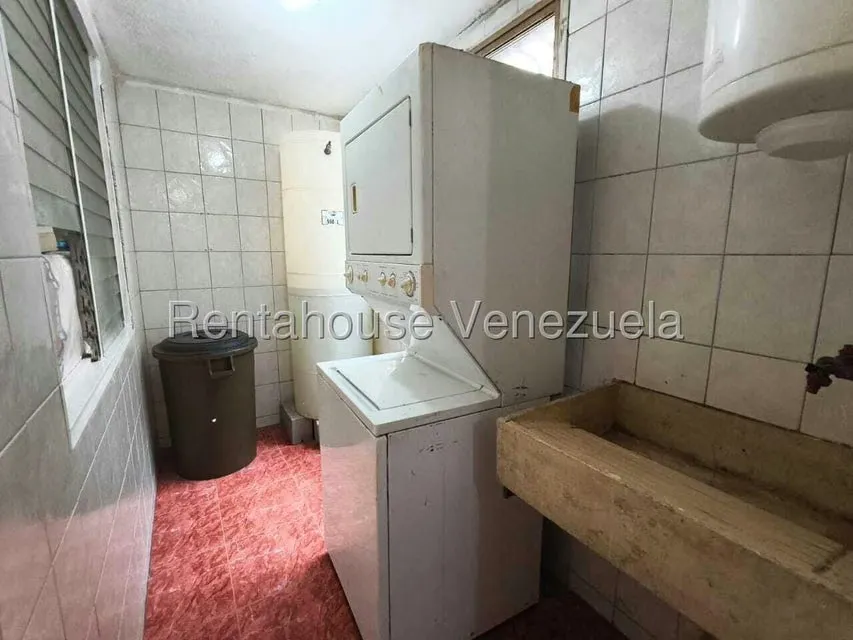 Apartamento (1 Nivel) en Venta en La Rosaleda, Miranda - 9