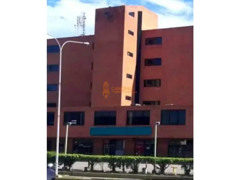 OFICINA EN VENTA C.C. PLAZA PUERTO CABELLO AMOBLADA (3 OFICINA EN 1)