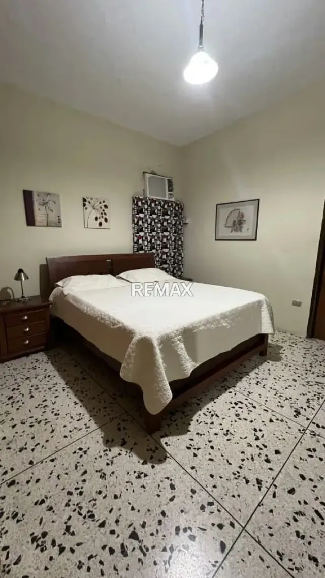 CASA EN CALLE CERRADA EN URBANIZACION CANTA CLARO - 13
