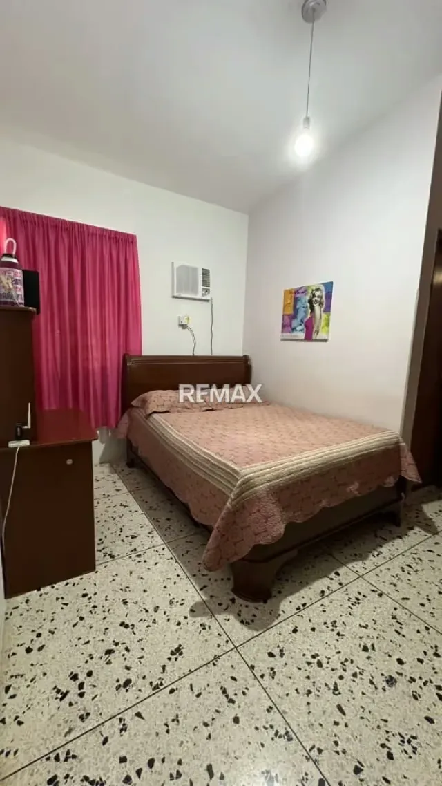 CASA EN CALLE CERRADA EN URBANIZACION CANTA CLARO - 15