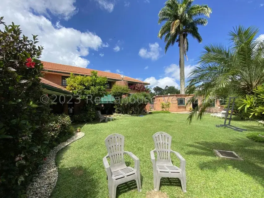 Casa (Multipes Niveles) en Venta en La Lagunita Country Club, Distrito Metropolitano - 28