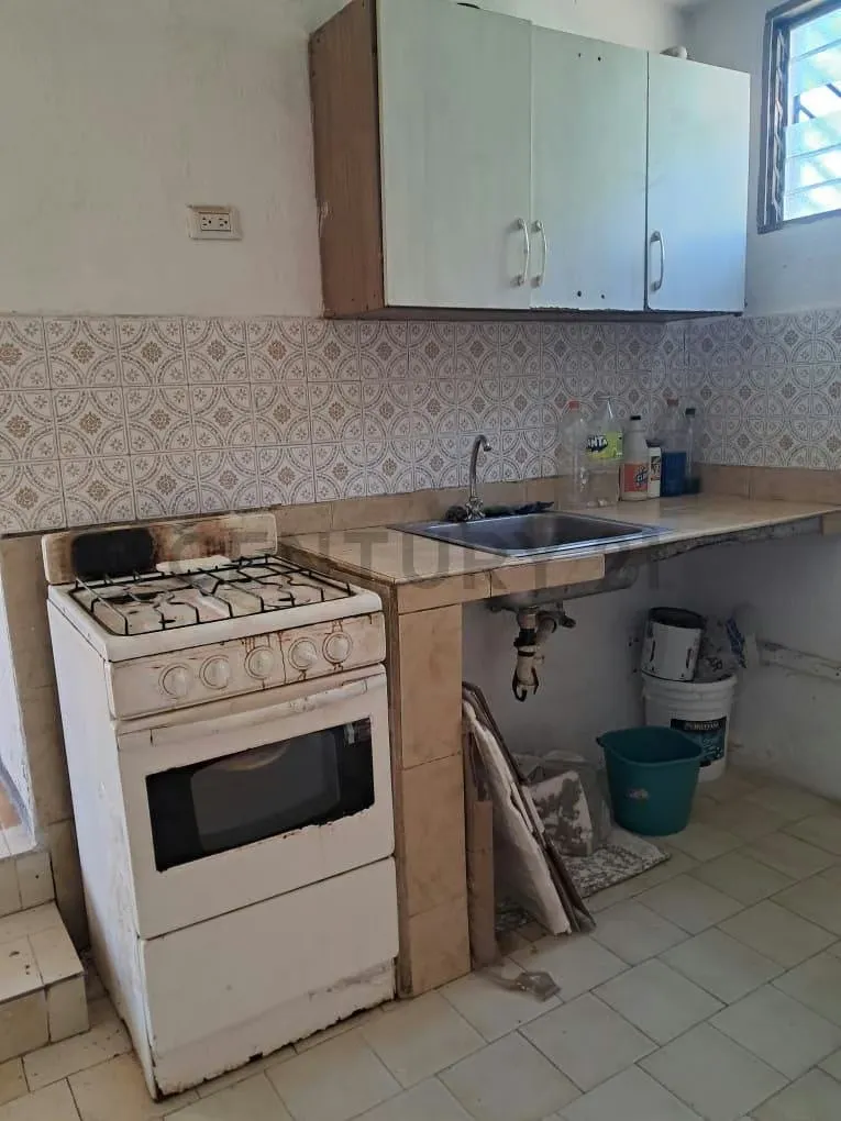 Venta de Chalet en Bahía de Plata, propiedad ideal para remodelar a su gusto - 4