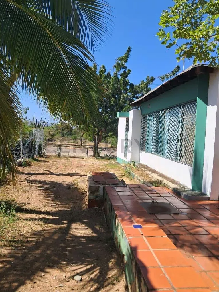 Venta de Chalet en Bahía de Plata, propiedad ideal para remodelar a su gusto - 8