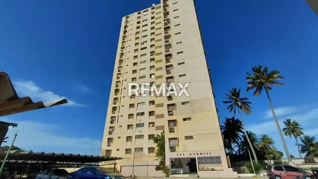 APARTAMENTO EN ISLA DORADA