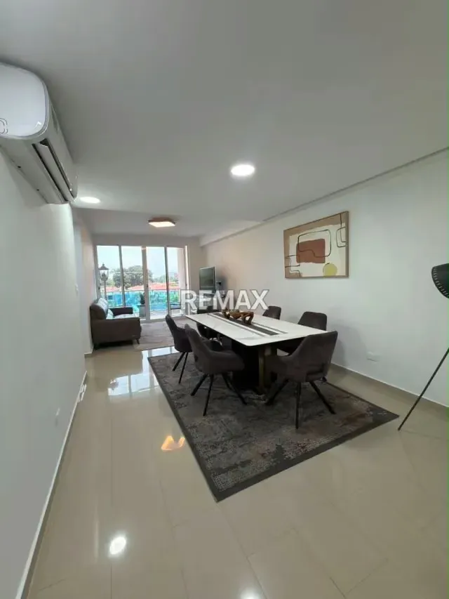 Exclusivo Apartamento en Titanium Suites, Urb. Piedras Pintadas - 13
