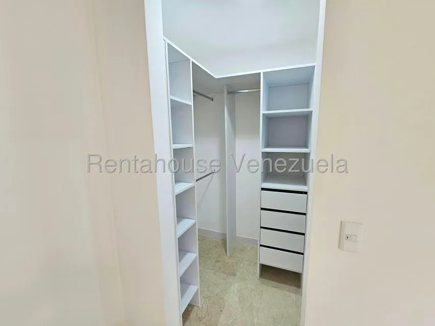 Apartamento (1 Nivel) en Venta en La Boyera, Distrito Metropolitano - 13