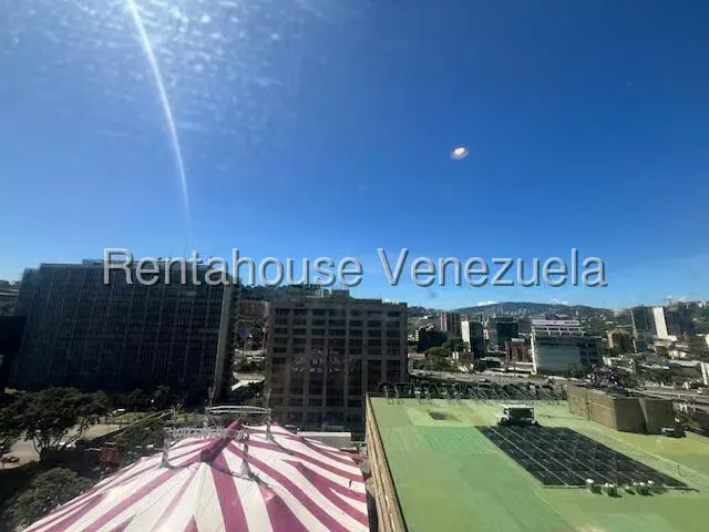 Apartamento (1 Nivel) en Venta en Chuao, Distrito Metropolitano - 24