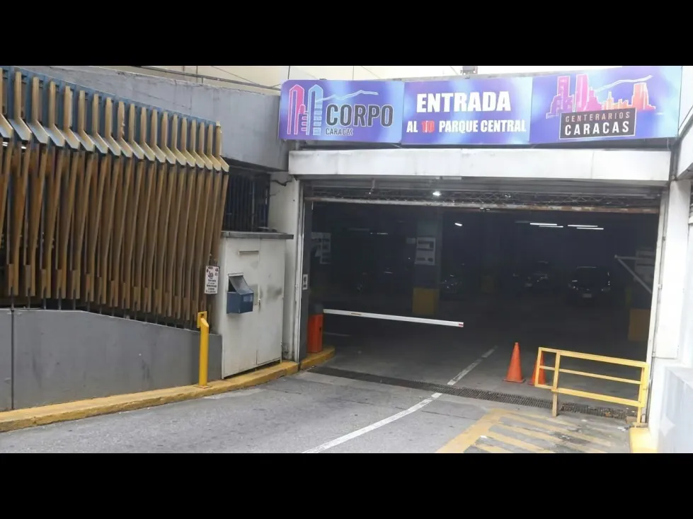 Se Vende Apartamento Duplex 2 hab 2 baños 84 mts2 Parque Central - 20