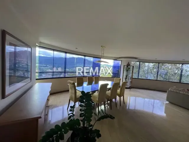 Venta de magnifico apartamento en Lomas de Monterrey