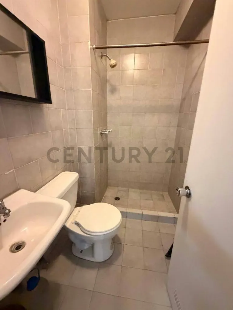 Apartamento en Alquiler Ubicado en Colinas de Valle Arriba