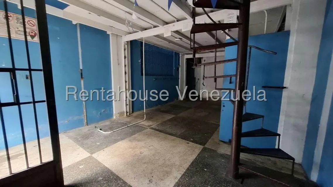 Local Comercial en Alquiler en Parroquia San Jose, Distrito Metropolitano - 2