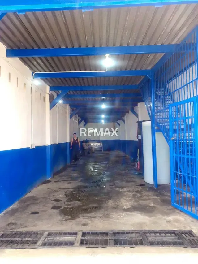ALQUILER LOCAL COMERCIAL E INDUSTRIAL EN SECTOR PUEBLO NUEVO, CUA, EDO. MIRANDA - 3