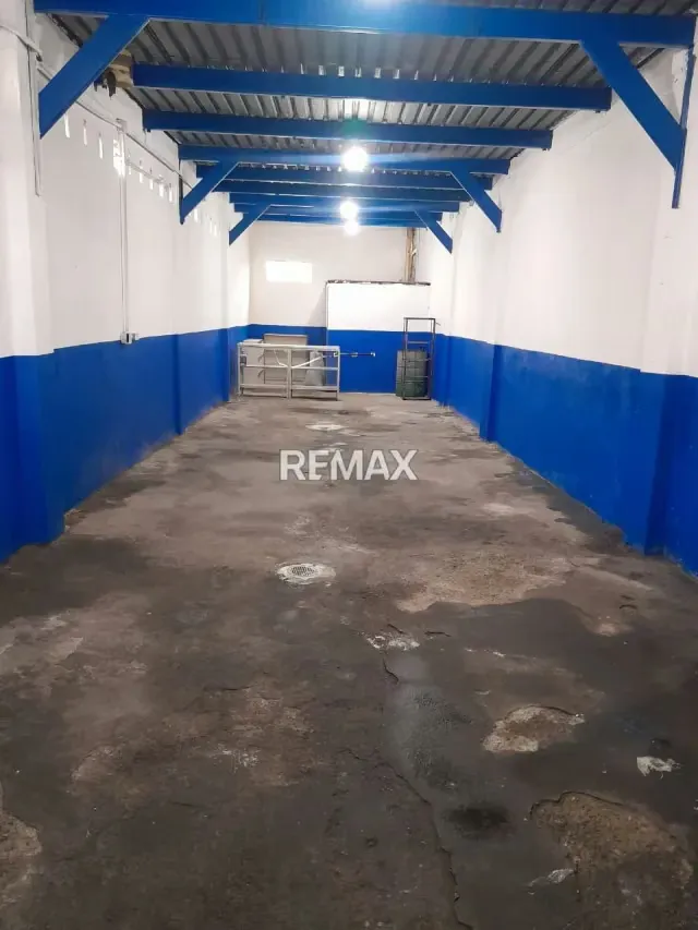 ALQUILER LOCAL COMERCIAL E INDUSTRIAL EN SECTOR PUEBLO NUEVO, CUA, EDO. MIRANDA - 4
