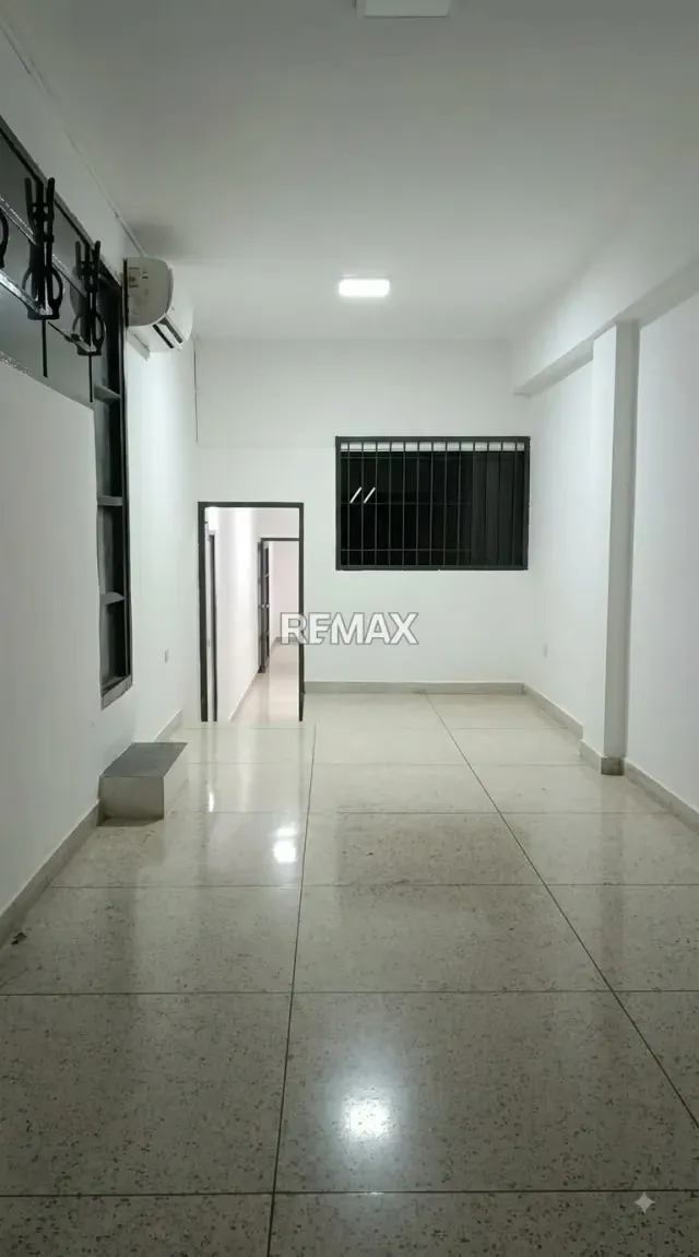 VENTA LOCAL COMERCIAL 140 METROS ALTAGRACIA CARACAS - 3