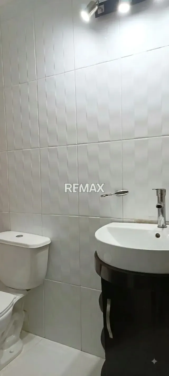 VENTA LOCAL COMERCIAL 140 METROS ALTAGRACIA CARACAS - 6