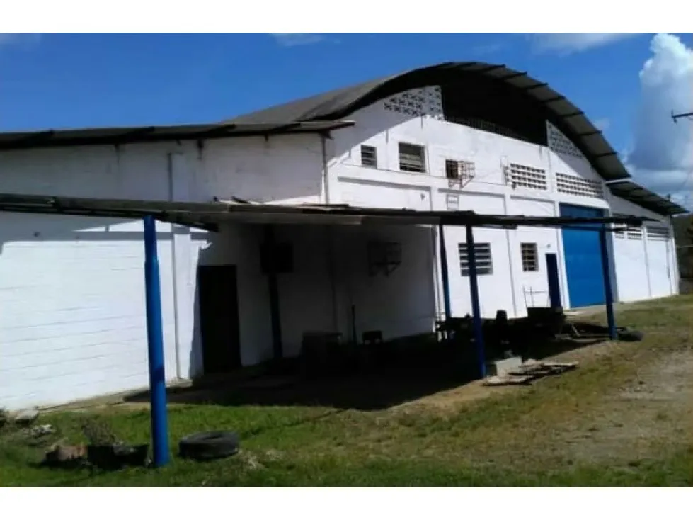 ALQUILER GALPON IND. CARRETERA. CHARALLAVE OCUMARE 900 M2 C - 2