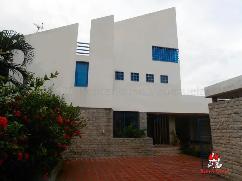 Casa (Multipes Niveles) en Venta en San Jacinto, Aragua