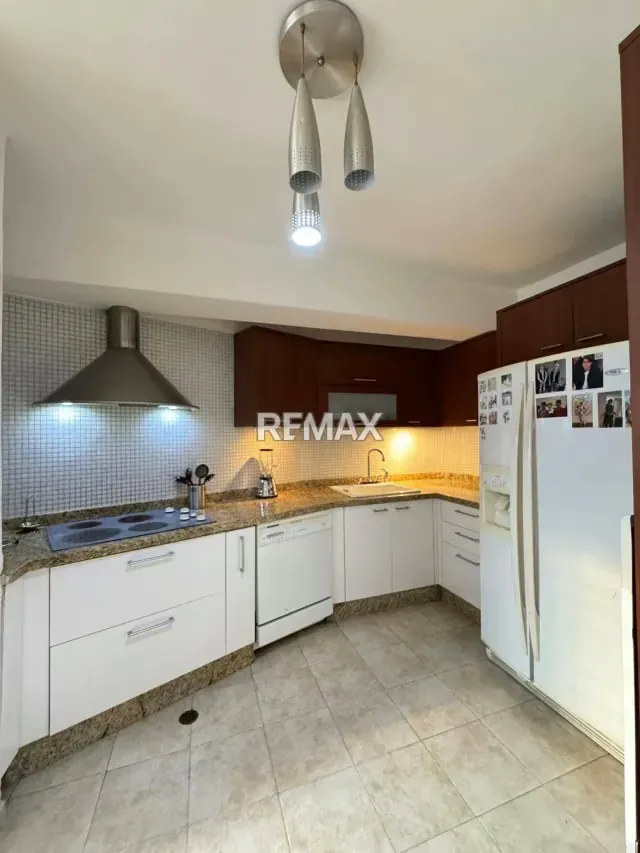 Venta de Confortable Apartamento en El Parral en Calle Cerrada - 12