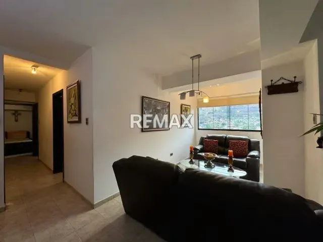 Venta de Confortable Apartamento en El Parral en Calle Cerrada - 3