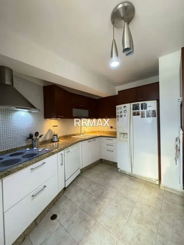 Venta de Confortable Apartamento en El Parral en Calle Cerrada - 6
