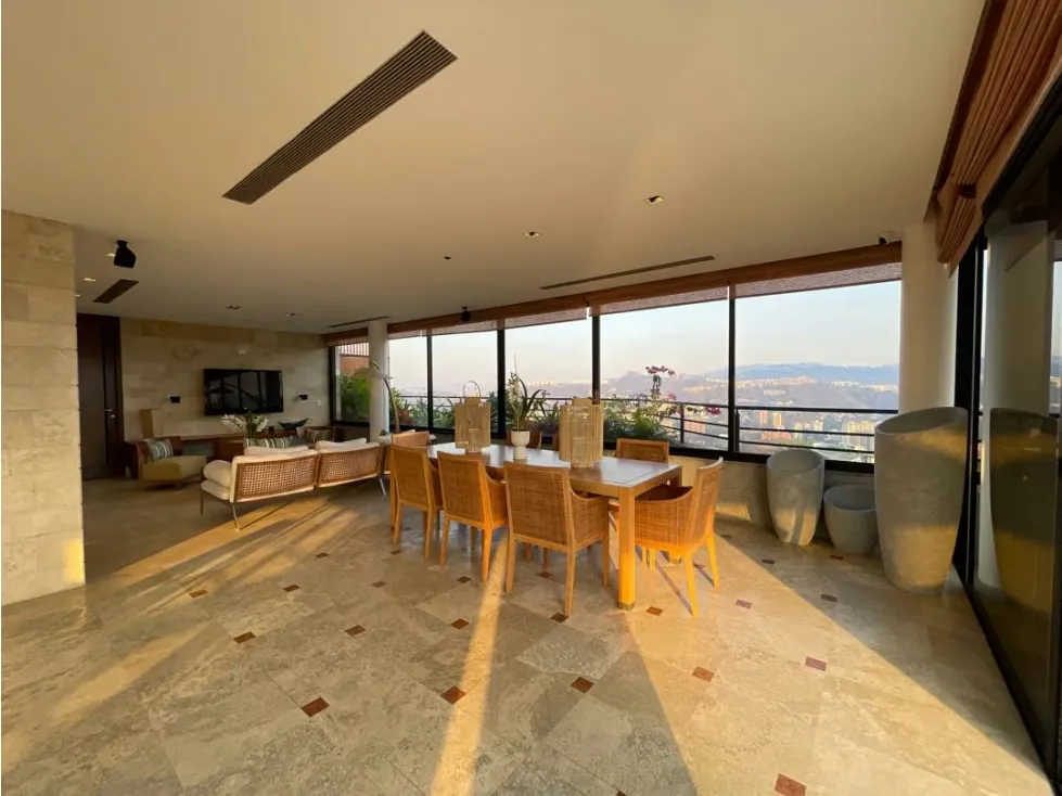 Vendo PH 736m2 3h+s/4.5b+s/6p Colinas de Valle arriba 6492 - 4