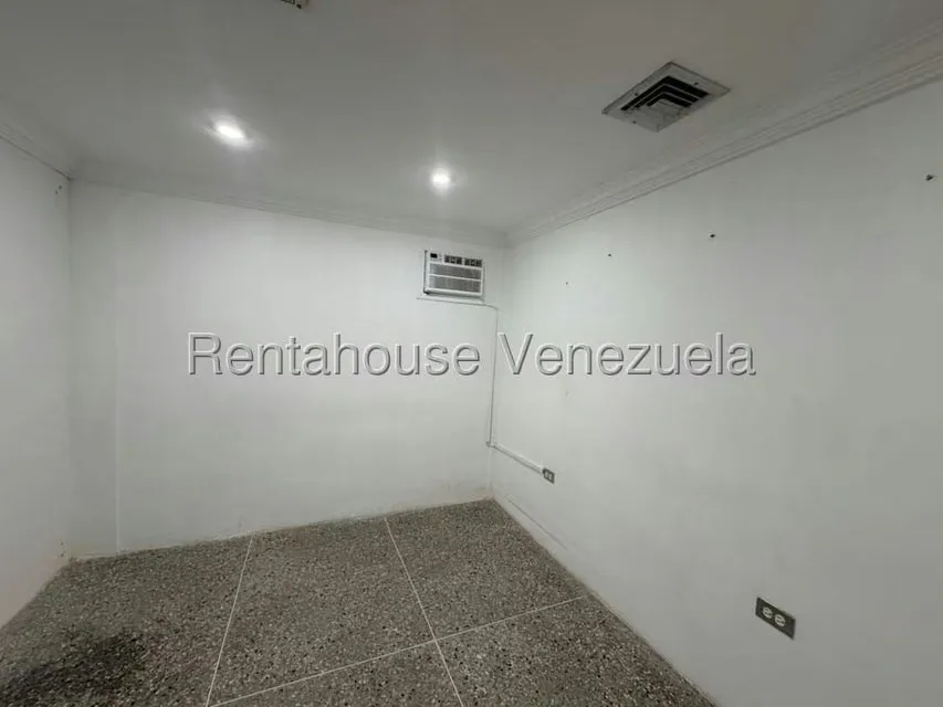 Local Comercial en Alquiler en Zona Este, Lara - 8