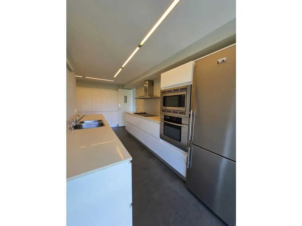 APARTAMENTO EN VENTA LOMAS DE LAS MERCEDES 138mt/2H/3B/3PE - 4