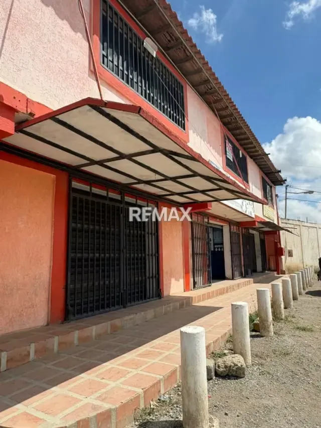 Local comercial a pie de calle en alquiler