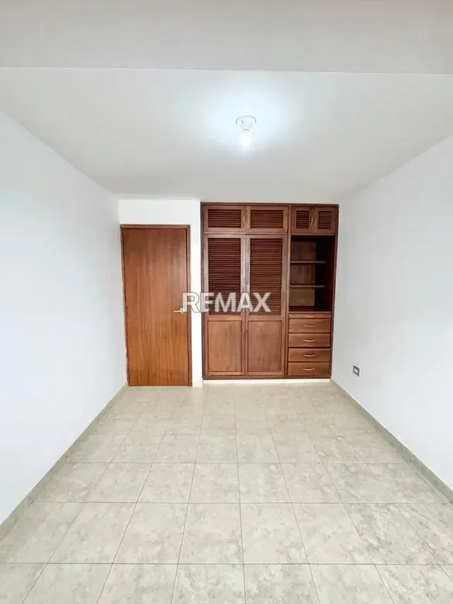 EN VENTA CASA EN LA CASTELLANA - 4