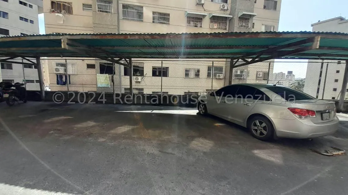 Apartamento (1 Nivel) en Venta en Los Chaguaramos, Distrito Metropolitano - 24