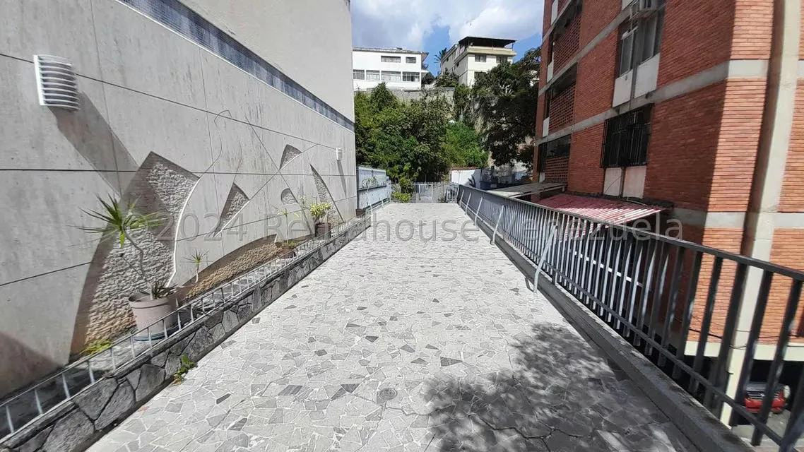 Apartamento (1 Nivel) en Venta en Los Chaguaramos, Distrito Metropolitano - 29