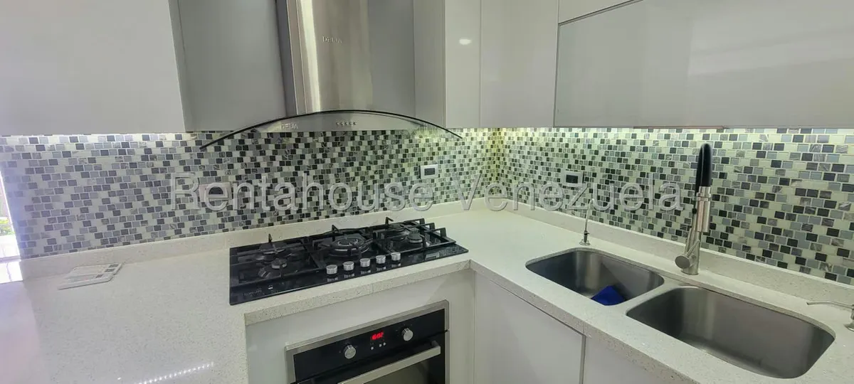 Apartamento (1 Nivel) en Venta en Los Chaguaramos, Distrito Metropolitano - 8