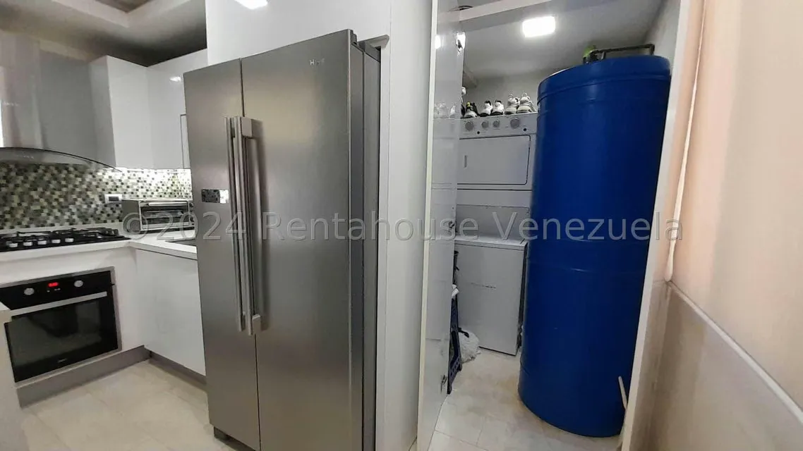 Apartamento (1 Nivel) en Venta en Los Chaguaramos, Distrito Metropolitano - 9