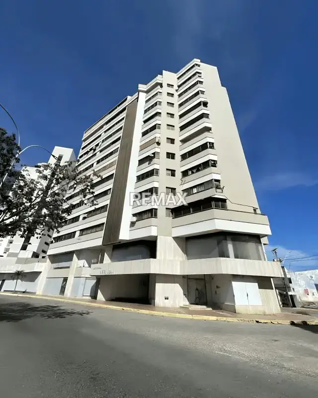 APARTAMENTO EN VENTA EN RESIDENCIA VISTA BELLA EN AV. SANTIAGO MARIÑO, MUNICIPIO MARIÑO, NUEVA ESPARTA, VENEZUELA