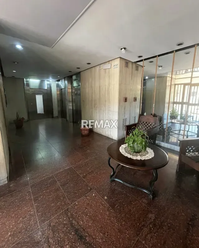 APARTAMENTO EN VENTA EN RESIDENCIA VISTA BELLA EN AV. SANTIAGO MARIÑO, MUNICIPIO MARIÑO, NUEVA ESPARTA, VENEZUELA - 2