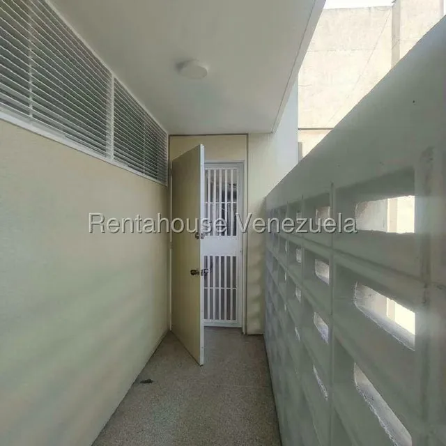 Apartamento (1 Nivel) en Alquiler en Parroquia La Candelaria, Distrito Metropolitano - 18