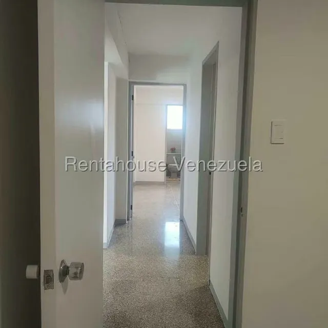 Apartamento (1 Nivel) en Alquiler en Parroquia La Candelaria, Distrito Metropolitano - 10