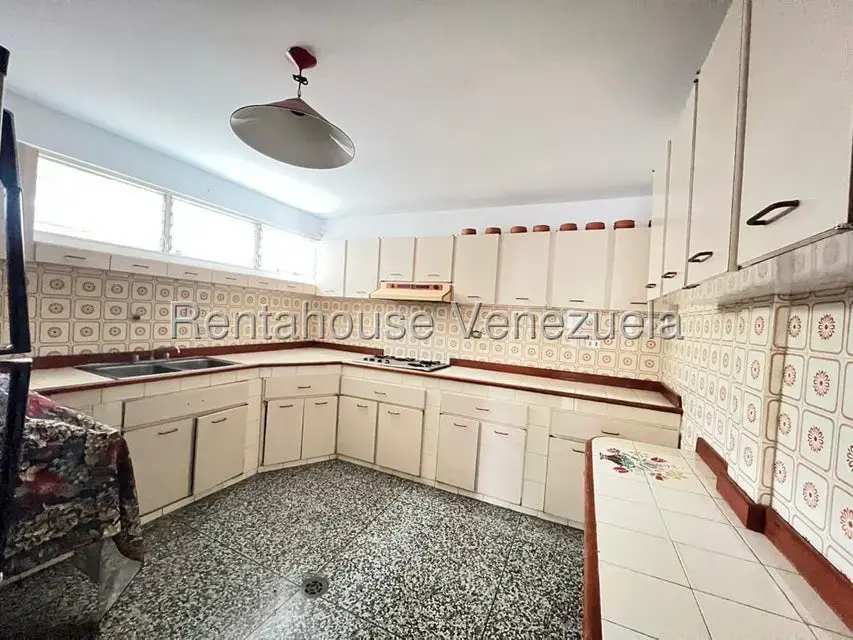 Casa (Duplex) en Venta en Prados del Este, Distrito Metropolitano - 19