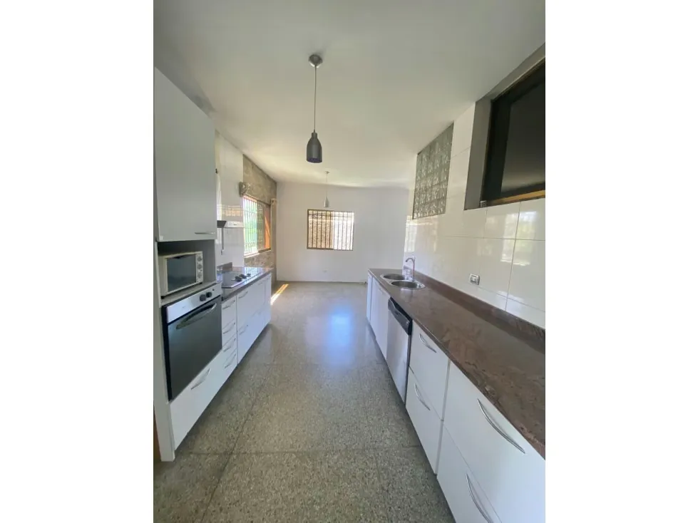 CASA COMERCIAL EN ALQUILER 120 M2 -URB. LOS PALOS GRANDES