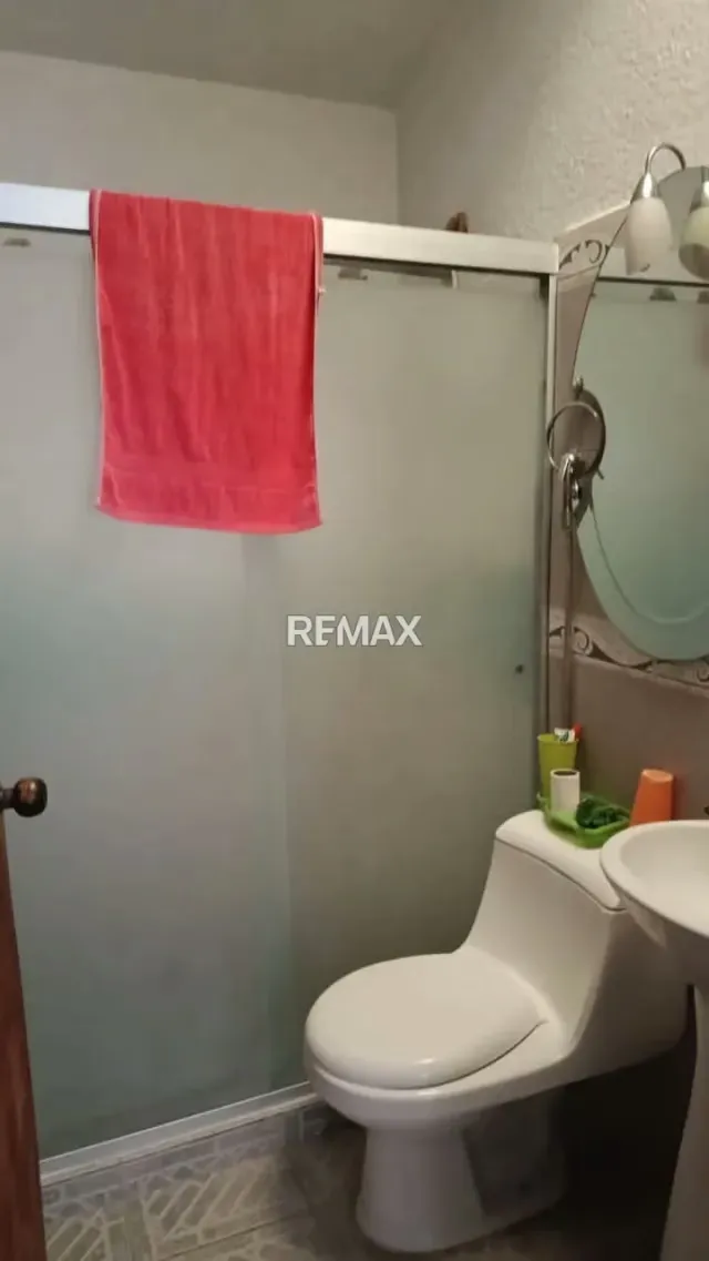 EN VENTA HERMOSA CASA EN URBANIZACION EL RECREO. CABUDARE - 8