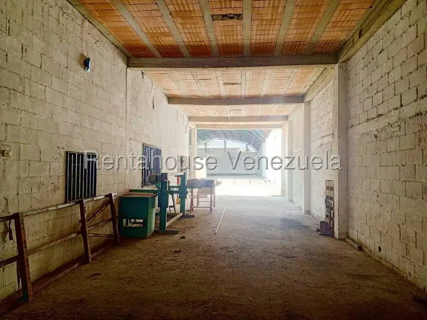 Local Comercial en Alquiler en Parroquia Concepcion, Lara - 2