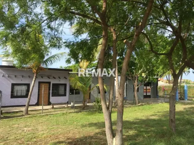 Excelente Oportunidad De Inversión: Terreno En Chichiriviche De 3.281,53 M2 - 9