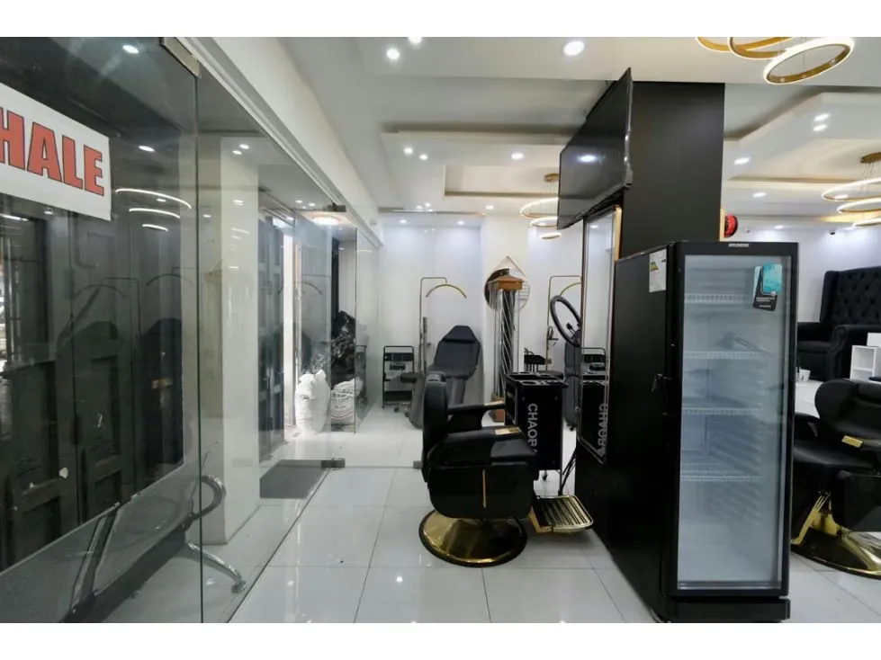 Venta Local Comecial En el Silencio. Av Baralt 200m2. 280000$Neg. - 7