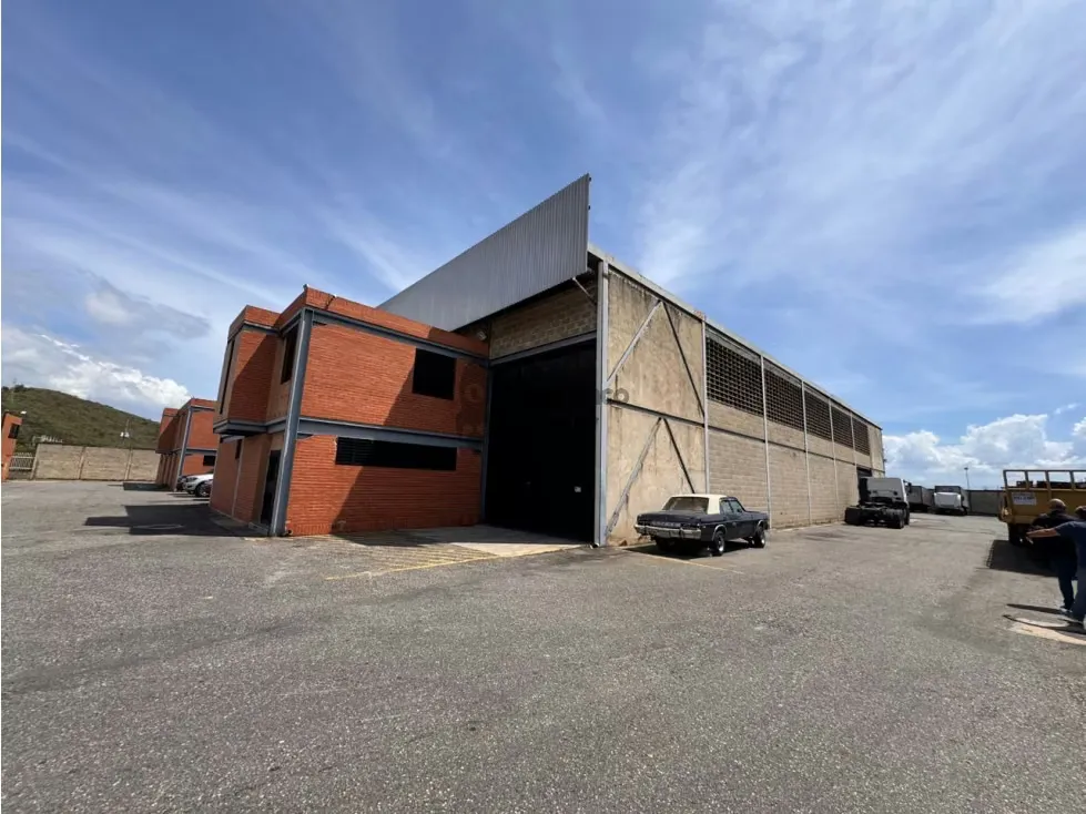 Alquiler Galpón Estratégico en plena ARC 2260 m2 TCL G 9931792