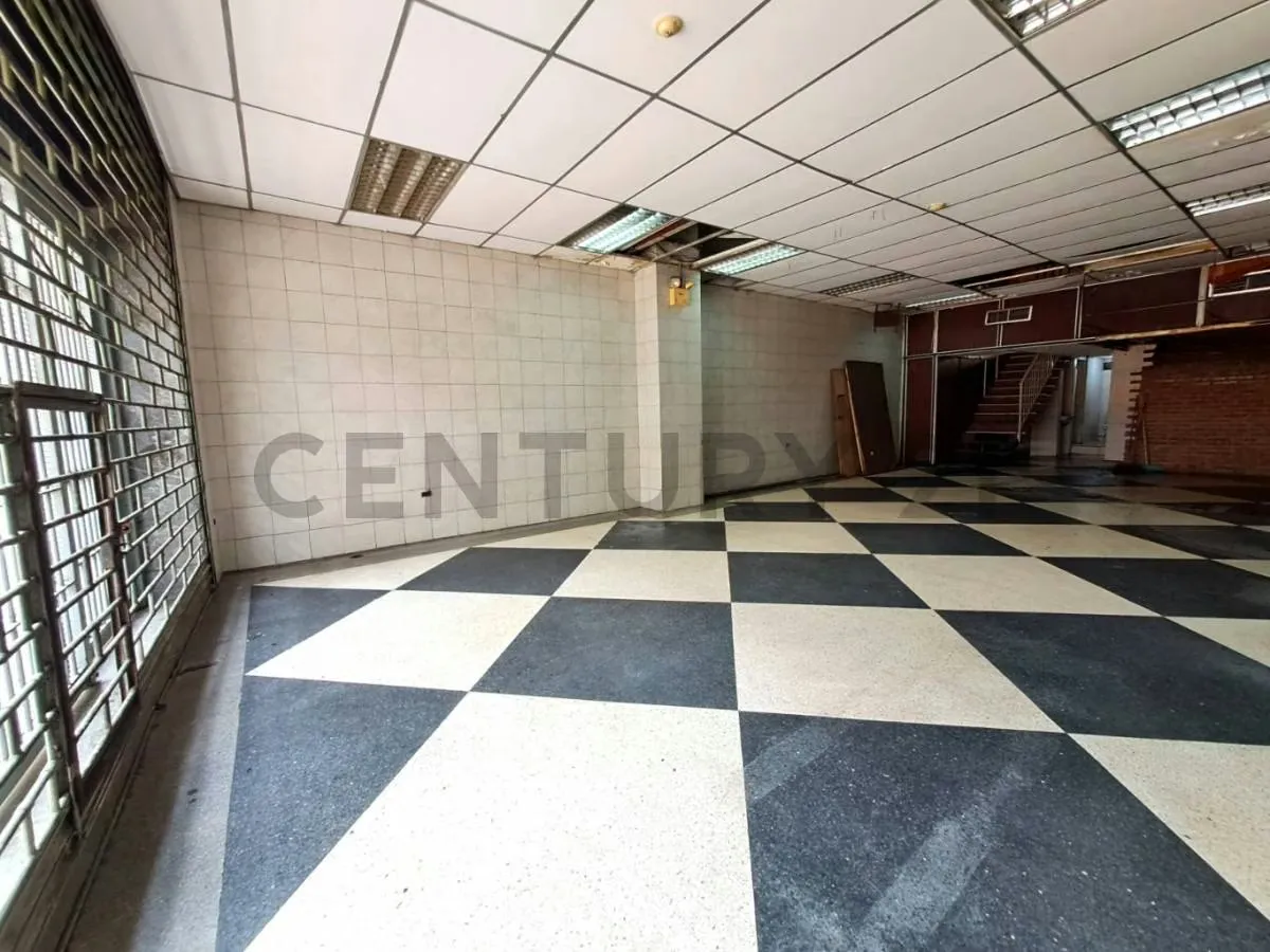 Alquiler de LOCAL COMERCIAL en centro de Caracas, cerca de la Avenida Urdaneta - 6